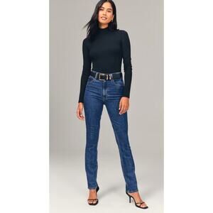 Abercrombie Ultra High Rise 90s Slim Straight Jeans Womens Size 32 / 14 New